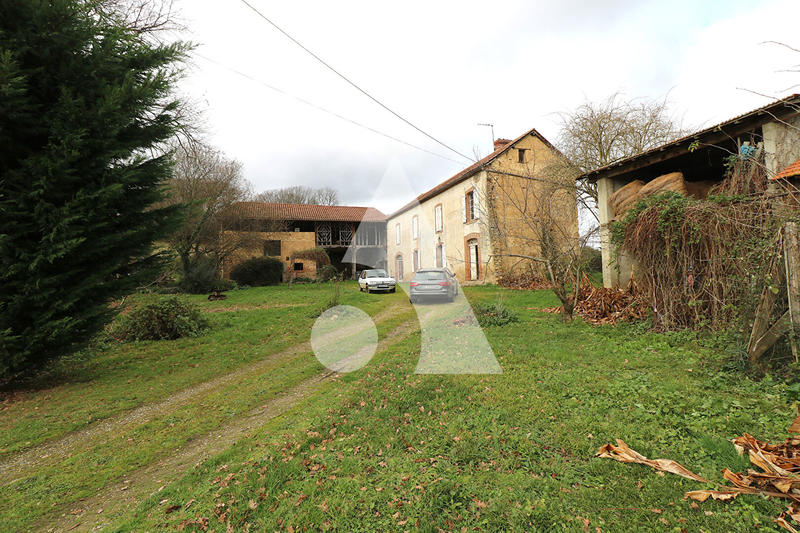Maison - 204 m² - 5 pièces