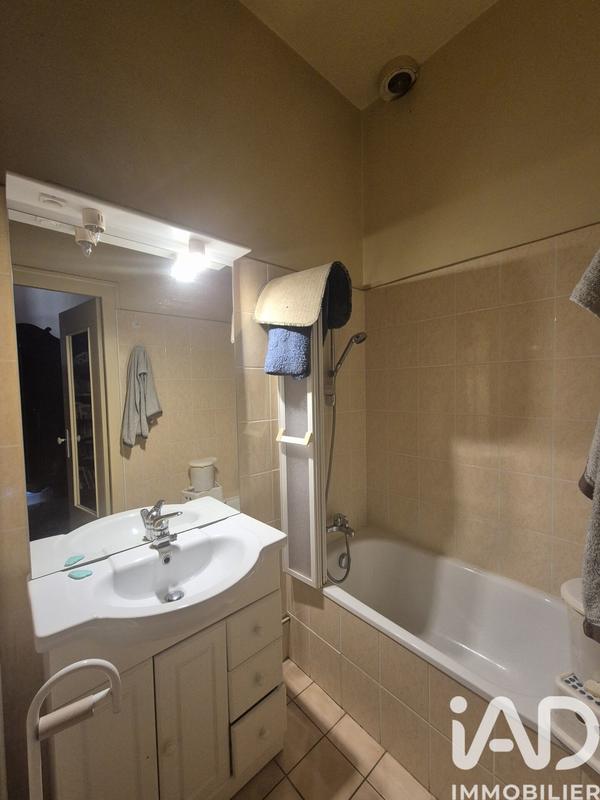 Maison - 306 m² - 12 pièces