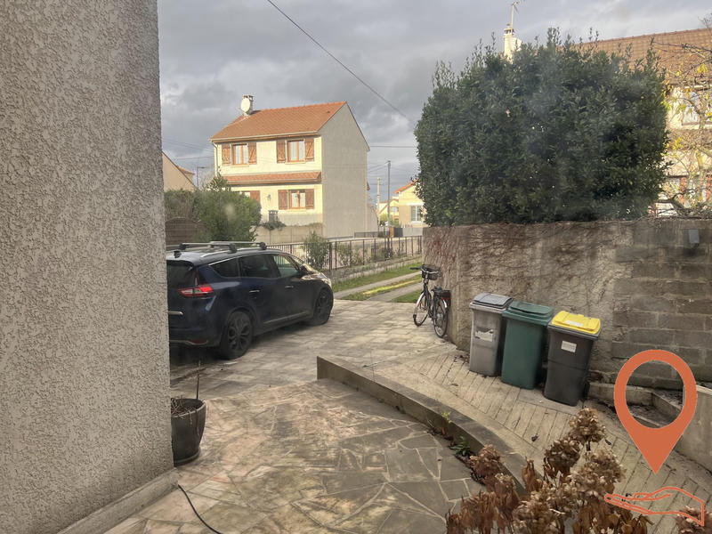 Maison contemporaine - 162 m² - 9 pièces