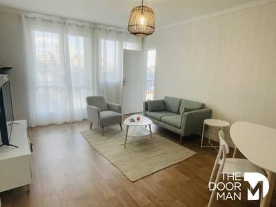 Appartement - 82 m² - 5 pièces