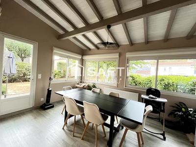 Maison - 112 m² - 6 pièces