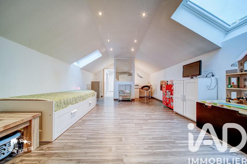 Maison - 166 m² - 8 pièces