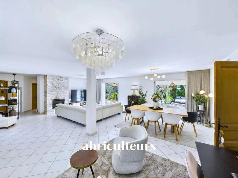 Maison ancienne - 261 m² - 12 pièces