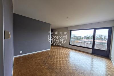 Appartement - 92 m² - 4 pièces