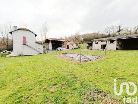 Maison - 142 m² - 8 pièces