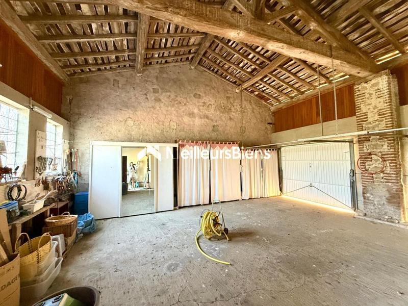 Maison - 248 m² - 7 pièces