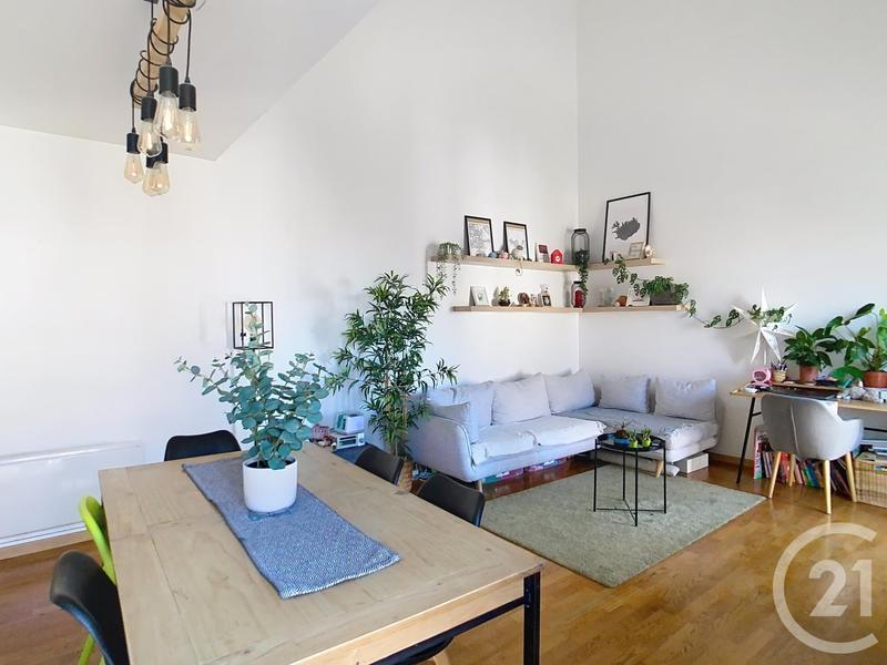 Duplex - 90 m² - 4 pièces