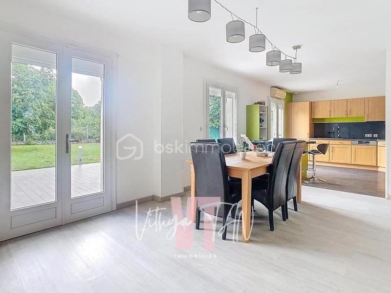 Maison - 120 m² - 6 pièces