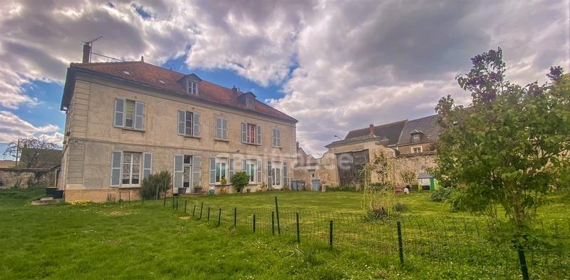 Propriété - 600 m² - 23 pièces