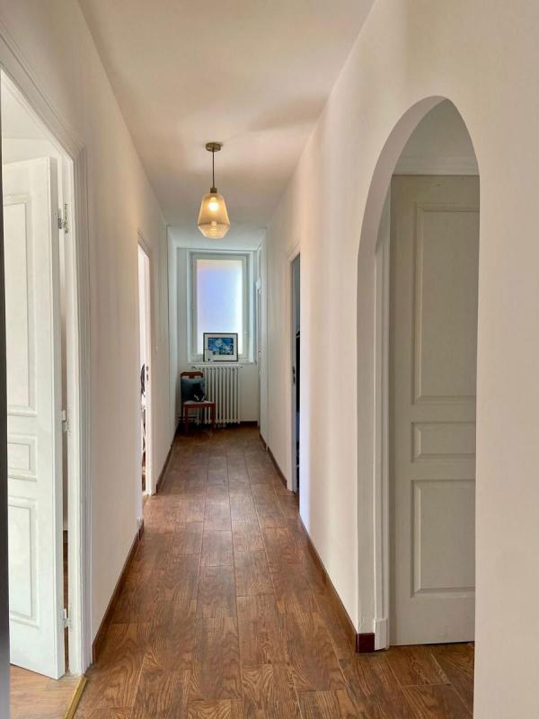 Maison - 220 m² - 6 pièces