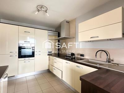 Appartement - 82 m² - 3 pièces