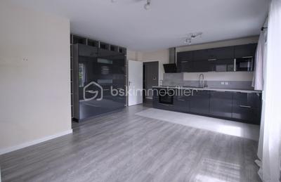 Appartement - 79 m² - 4 pièces