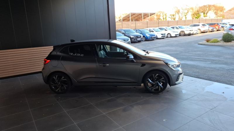 Renault Clio V E-Tech engineered full hybrid 145