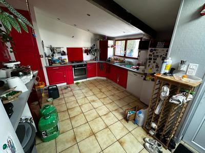 Maison - 140 m² - 4 pièces