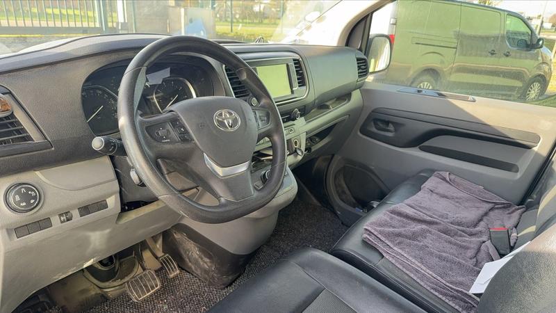 Toyota Proace 2.0 d-4d 180 Bva6 Medium Business