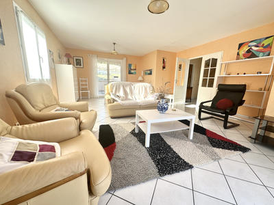 Maison - 137 m² - 5 pièces