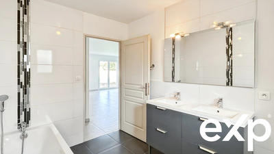 Maison - 103 m² - 5 pièces