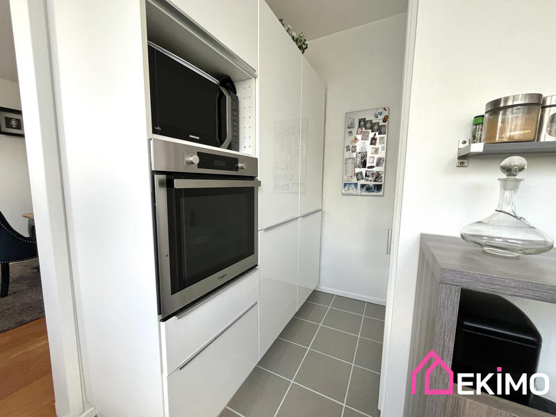 Appartement - 98 m² - 4 pièces