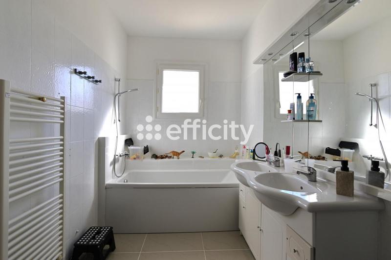 Maison - 134 m² - 6 pièces