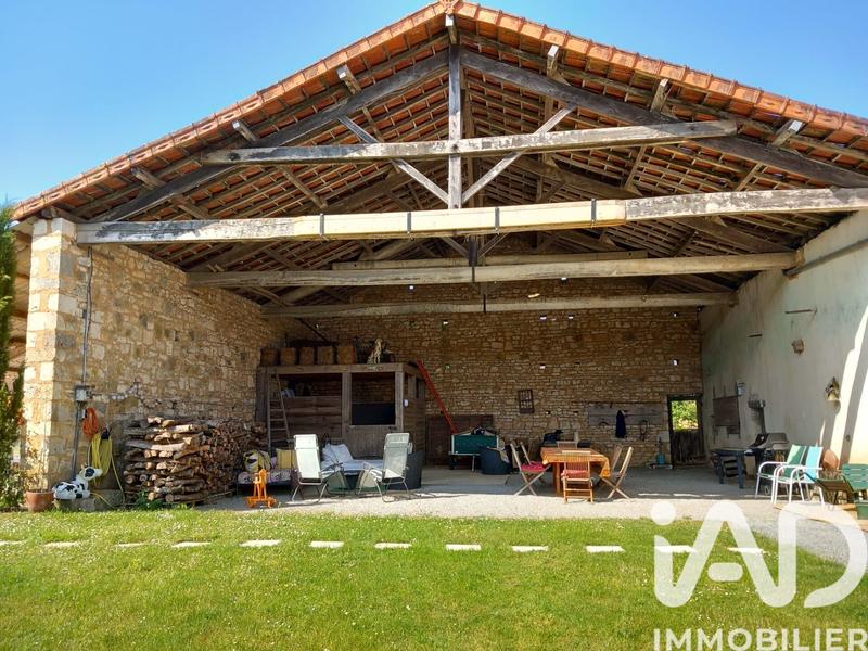 Maison - 181 m² - 11 pièces