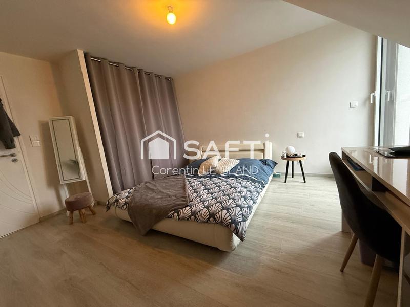 Maison - 200 m² - 7 pièces