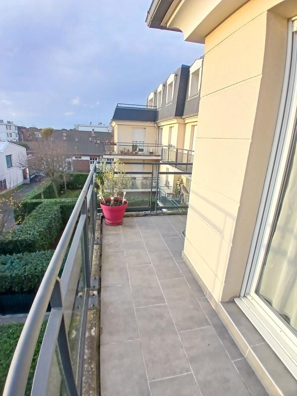 Appartement - 84 m² - 4 pièces