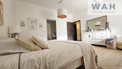 Maison - 312 m² - 12 pièces