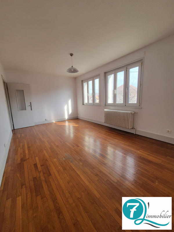 Appartement - 85 m² - 5 pièces