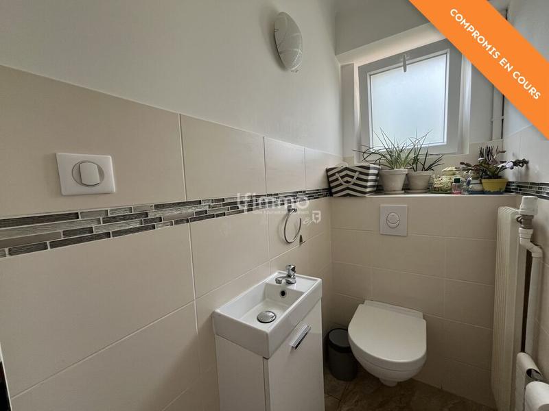 Maison - 252 m² - 10 pièces