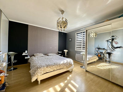 Maison - 135 m² - 6 pièces