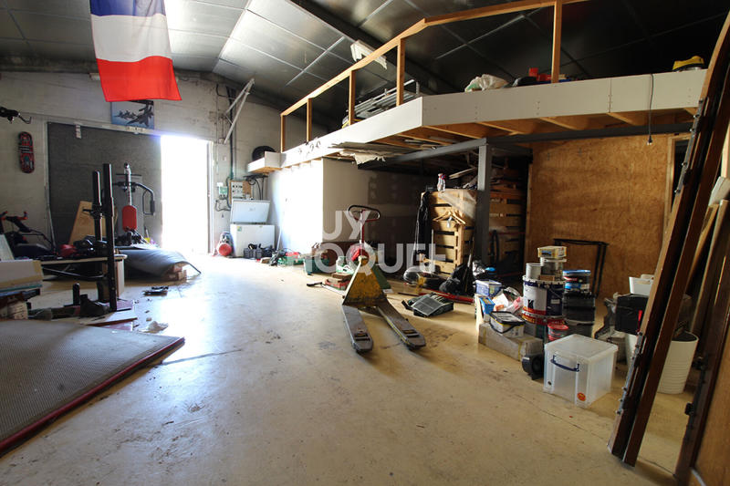 Local d'activité / Entrepôt - 300 m²