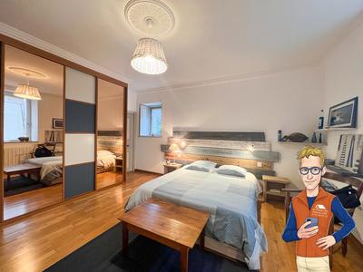 Maison ancienne - 295 m² - 7 pièces