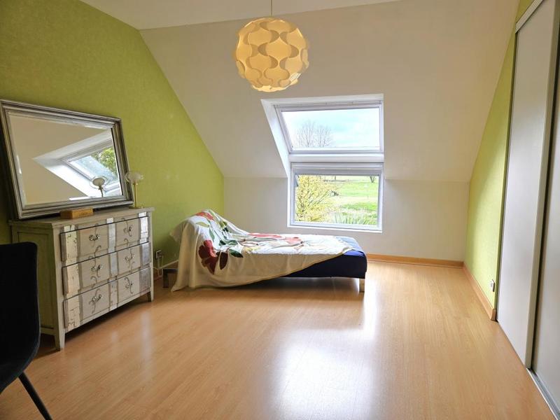 Maison - 190 m² - 8 pièces