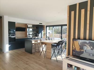 Maison - 125 m² - 6 pièces