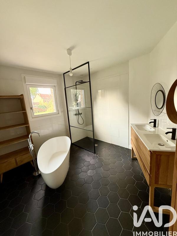 Maison - 153 m² - 5 pièces