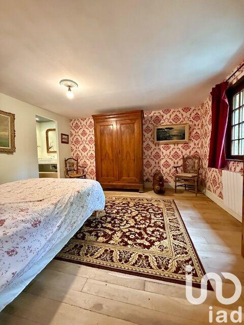 Maison - 300 m² - 13 pièces