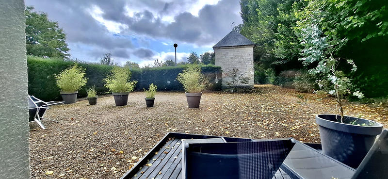 Maison - 285 m² - 9 pièces