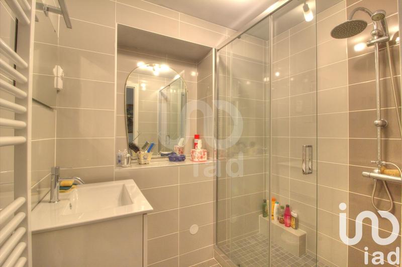 Maison - 210 m² - 7 pièces