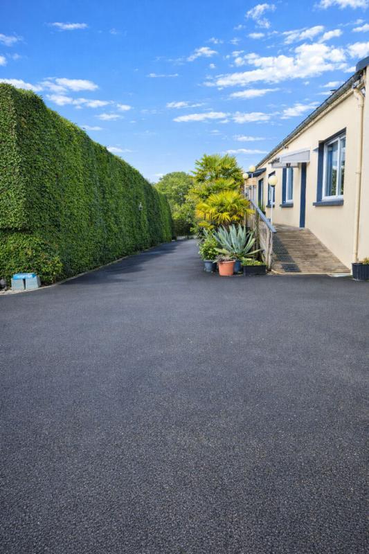 Maison - 220 m² - 6 pièces