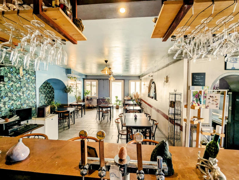 Fonds de commerce - Magasins - 200 m²