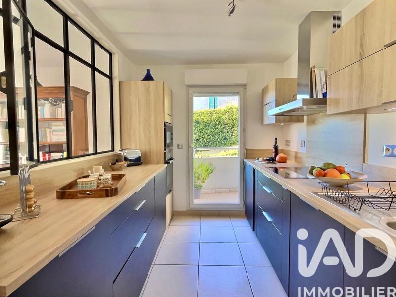 Appartement - 76 m² - 3 pièces