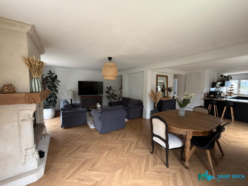Maison - 177 m² - 7 pièces
