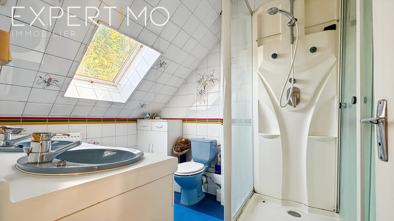 Maison - 131 m² - 8 pièces