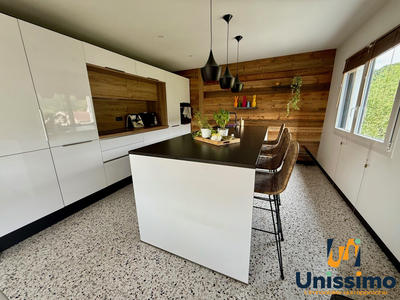 Maison - 150 m² - 5 pièces