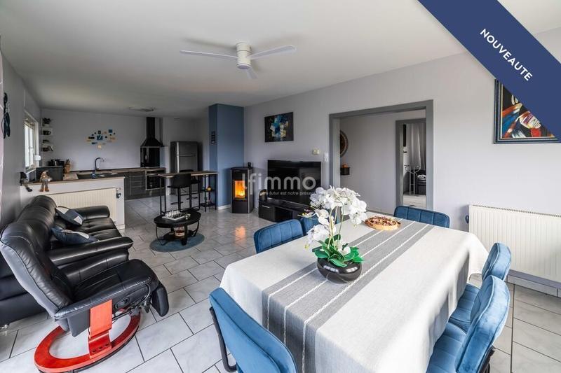 Maison - 99 m² - 5 pièces