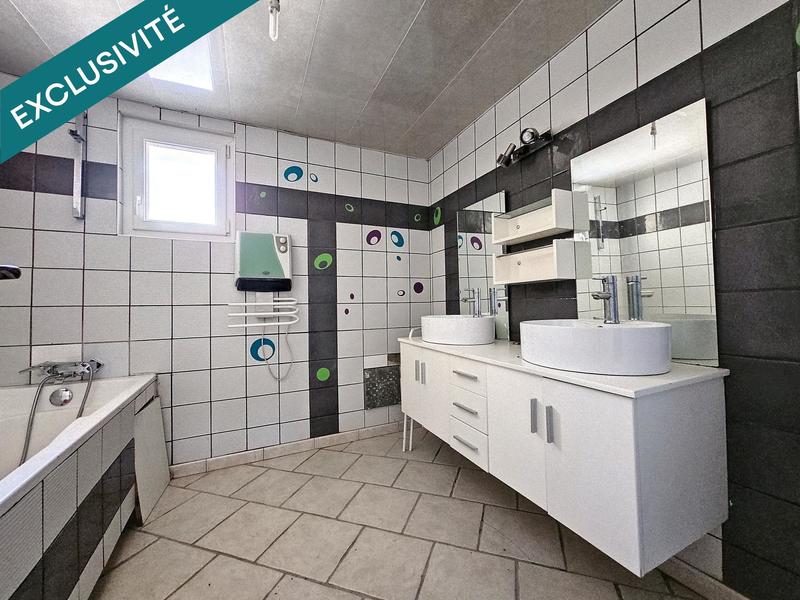 Maison - 143 m² - 5 pièces