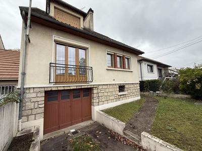 Maison - 88 m² - 5 pièces