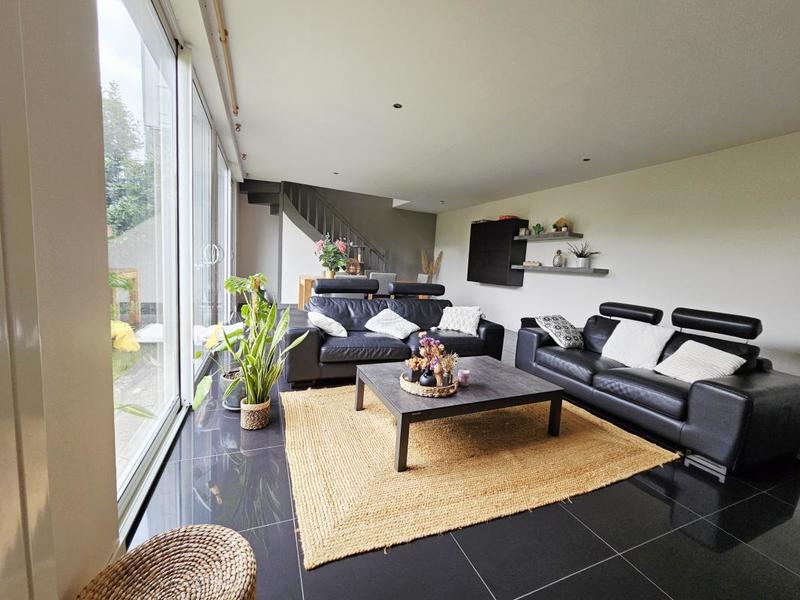 Maison - 251 m² - 10 pièces