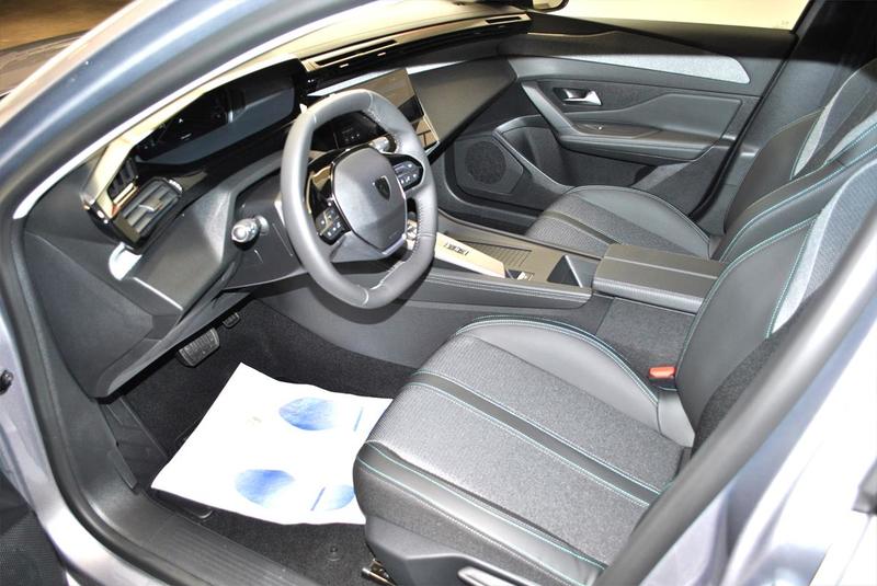 Peugeot 308 III 1.2 Puretech 130 Eat8 Allure Pack