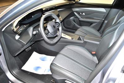 Peugeot 308 III 1.2 Puretech 130 Eat8 Allure Pack